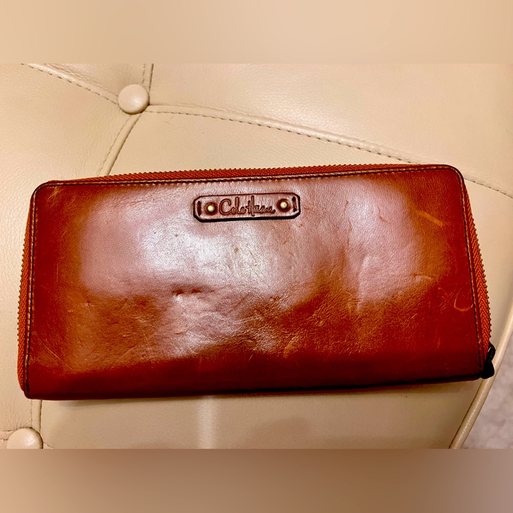 Cole Haan  rich leather wallet